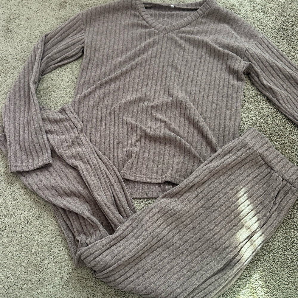 lounge set